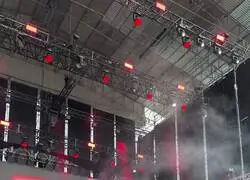 Bandera neonazi de Estirpe Imperial en el concierto del grupo 'Taburete' en el que Luis B&aacute;rcenas trabaja como contable para salir de prisi&oacute;n