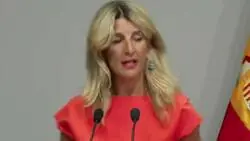 Yolanda D&iacute;az atiza a los que aplaudieron a Rubiales