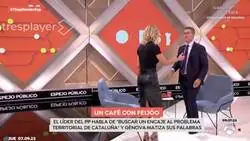 La surrealista escena de Susanna Griso y Feij&oacute;o d&aacute;ndose dos besos