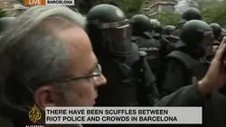 Un polic&iacute;a imputado en el 1-O denuncia por agresi&oacute;n sexual a una 'indepe' que le bes&oacute; ese d&iacute;a en la boca