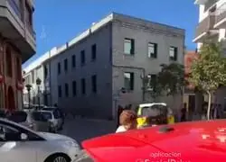 Dos vecinos salvan a dos polic&iacute;as de la agresi&oacute;n de un individuo