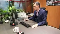 Mientras tanto, Pedro S&aacute;nchez...