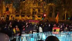 Cantan el himno de la Divisi&oacute;n Azul y saludos nazis en Ferraz