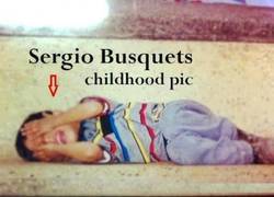 Enlace a Sergio Busquets de pequeño