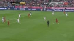 Enlace a GIF: Golazo de Luiz Gustavo con el Bayern