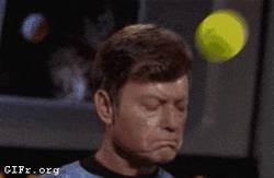 Enlace a GIF: Star Trek Tennis Style
