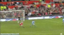 Enlace a GIF: Golazo de Rooney ante el City [REMEMBER]