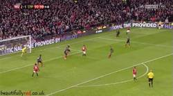 Enlace a GIF: Gran remate de Van Persie vs Liverpool