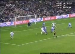 Enlace a GIF: Golazo de Zidane [remember]