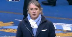 Enlace a GIF: Mancini después de darse cuenta que no es el mejor entrenador de Inglaterra