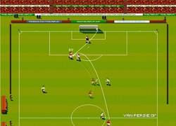 Enlace a El gol de la Premier League'13 en 8 bits