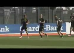 Enlace a VÍDEO: Lewandowski trolleando a Reus