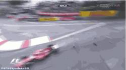Enlace a GIF: El brutal accidente de Felipe Massa en Mónaco