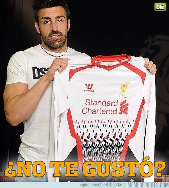 146390 - Vaya cara de José Enrique al ver la nueva camiseta del Liverpool
