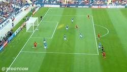 Enlace a GIF: Gol de Thiago a pase de Morata que adelanta a España