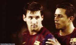Enlace a GIF: ¡Eh, Messi! ¿Crees que me echarán?
