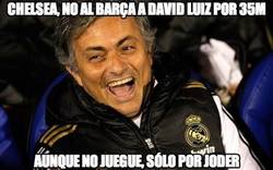 Enlace a El Chelsea ha rechazado una oferta del Barça por David Luiz