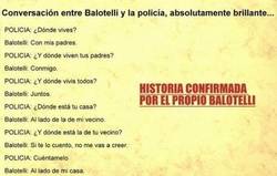 Enlace a Balotelli vs policía