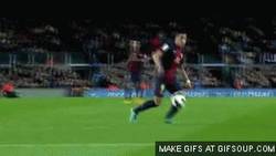 Enlace a GIF: Pedazo de control de Alexis Sanchez ante el Deportivo