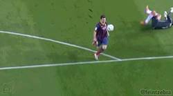 Enlace a GIF: ¿Que fichan a Bale? Pues Messi sigue a lo suyo, hat-trick en 40 minutos