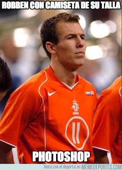 198557 - Robben con una camiseta de su talla