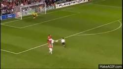 Enlace a GIF: Si viste este gol, sabes quién fue el buen Kaká