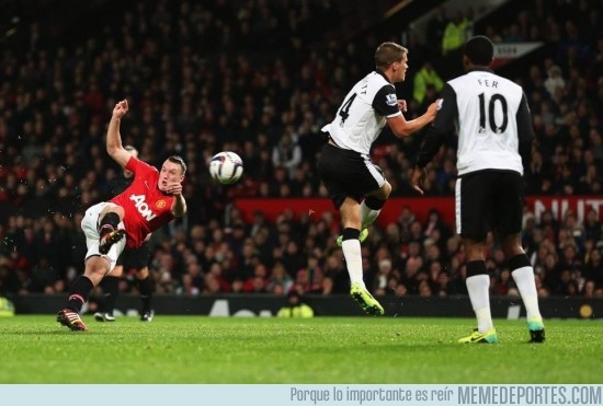 201263 - Y ésta es la cara de Phil Jones al marcar su gol