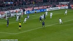 Enlace a GIF: Gol de Götze que sentencia el partido a los 10 minutos