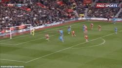 Enlace a GIF: El segundo de Adebayor ¿será él la clave del Tottenham?