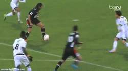 Enlace a GIF: El primer gol de Falcao tras su vuelta