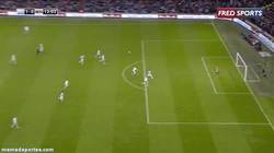 Enlace a GIF: Golazo de Negredo vs West Ham en la Capital One Cup