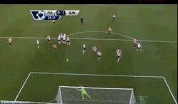 Enlace a GIF: Golazo de falta de Adam Johnson (Sunderland) vs Fulham