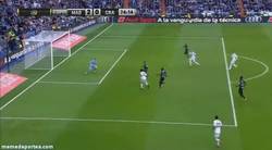 Enlace a GIF: El gol del gato Benzema que tras marcar los 100 está en racha