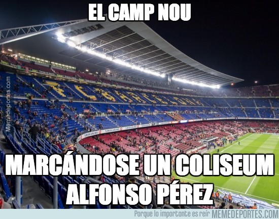 261551 - El Camp Nou muy vacío para una semifinal de Copa del Rey