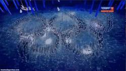 Enlace a GIF: Sochi decidió burlarse del fail de la Anilla Olímpica en la Clausura