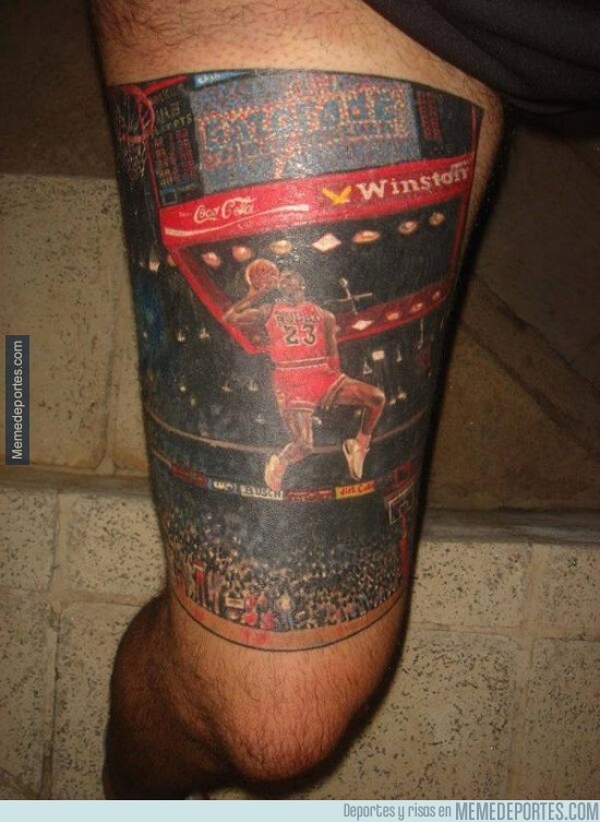 284938 - Hay tatuajes currados, luego está éste de Michael Jordan