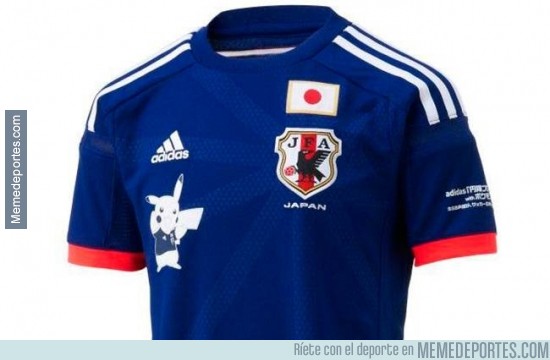 326948 - Pikachu en la camiseta de Japón para el Mundial, los frikis pueden estar orgullosos