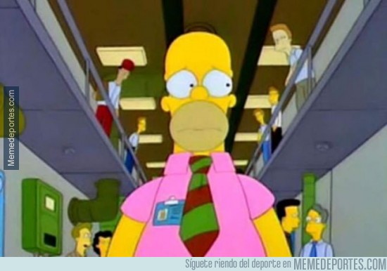 330240 - Homer ya usa la camiseta rosa del Real Madrid