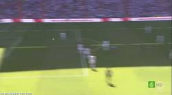 Enlace a GIF: Zanetti se retira del Inter, pero aún puede marcar golazos como hoy