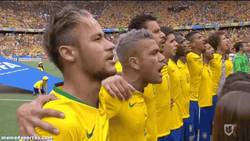 Enlace a GIF: Neymar estalla en lágrimas. ¿Postureo o pasión?