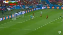 Enlace a GIF: Gol de Vargas. España fuera del Mundial en este momento