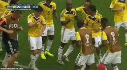 Enlace a GIF: Ésta es la alegría de los colombianos tras su pase a octavos