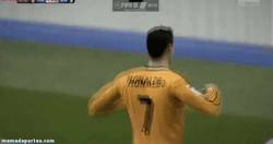 Enlace a GIF: La celebración de Cristiano ya está hasta en el FIFA 15