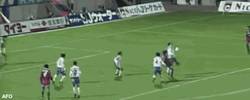 Enlace a GIF: Impresionante gol en la liga japonesa. ¿Qué pasaría si lo marcara Messi o Cristiano?