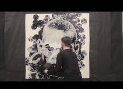 Enlace a VÍDEO: Andrzej Lenard, capaz de hacer el retrato de Balotelli con balones ¡Impresionante!