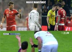 Enlace a Mario Mandžukić vuelve a las andadas