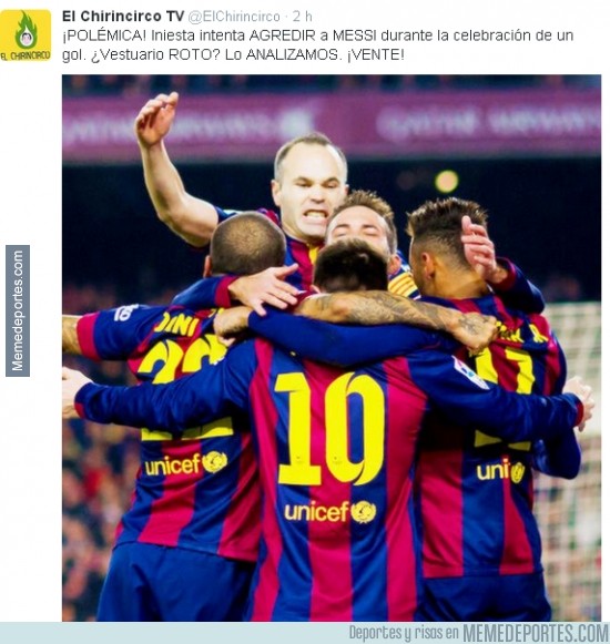 443532 - Iniesta agrede a Messi durante la celebración del gol