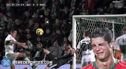 Enlace a GIF: Tenemos imágenes de cómo Cristiano ha visto la chilena de Benzema