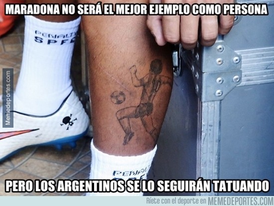 463892 - Centurión nos muestra su tatuaje de Maradona
