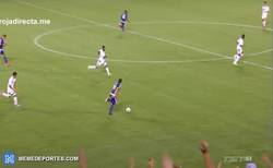 Enlace a GIF: Kaká sigue dando muestras de su calidad en la MLS